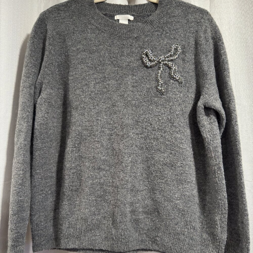 H&M Crew‎ Neck Crystal Bow Grey Sweater